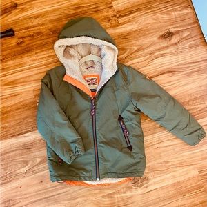 Boden warm winter coat boys 6-7 (fits like a Medium)
